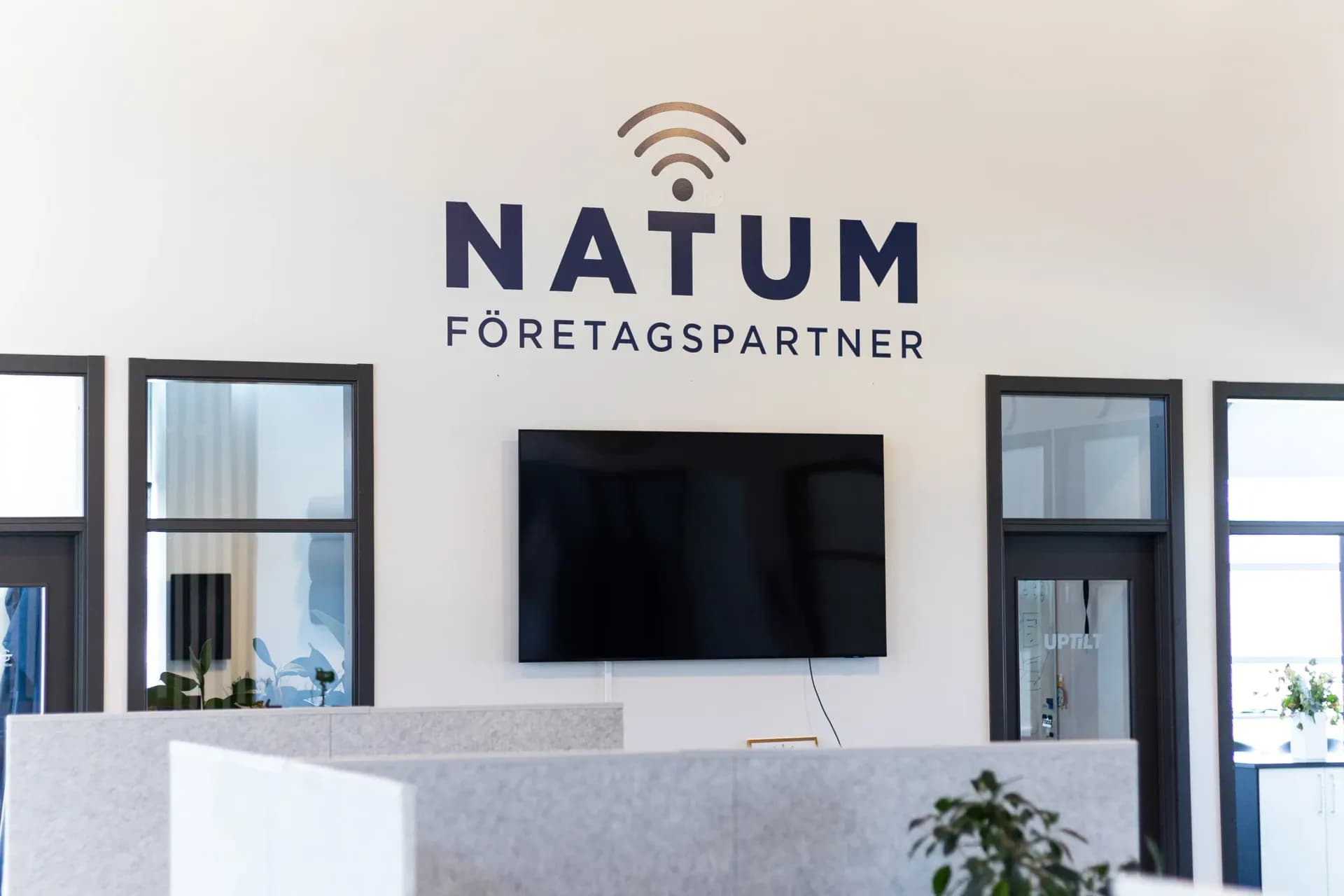 Natum-kontoret med logotyp i Kalmar